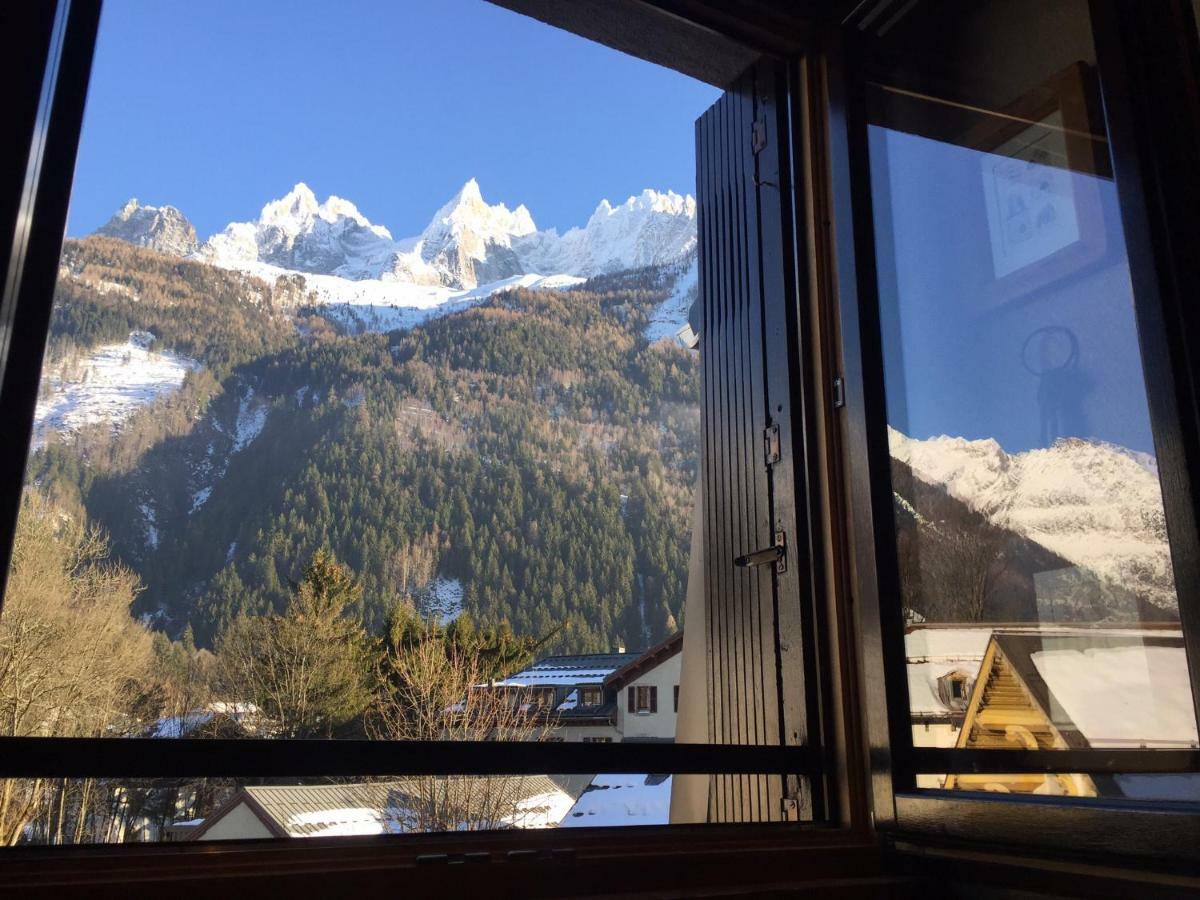 Ferienwohnung Duplex En Vieux Bois Hyper Centre Chamonix Exterior foto